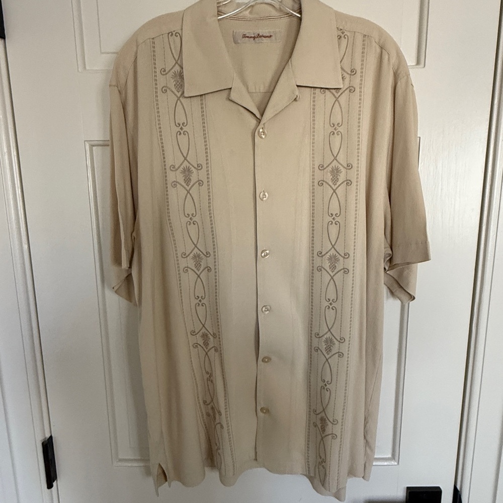 Tommy Bahama Tan Button-down embroidered Silk Shirt, Men’s L
